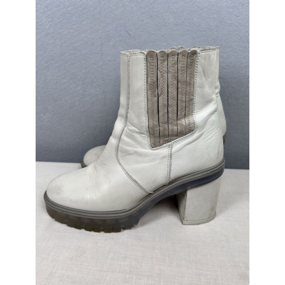 Free People James Chelsea leather Boots in Ice Sz 38 (8) - Picture 3 of 7